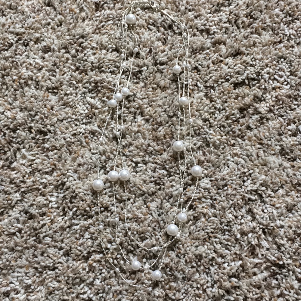 Silver and (faux) pearl necklace